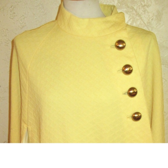 Bright Yellow Waffle Fabric Vintage Cape One Size - Picture 3 of 6
